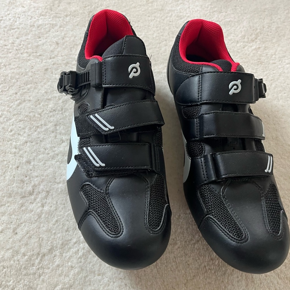 Peloton Black Cycling Shoes - EUC